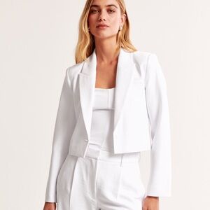 Premium Crepe Cropped White Blazer
